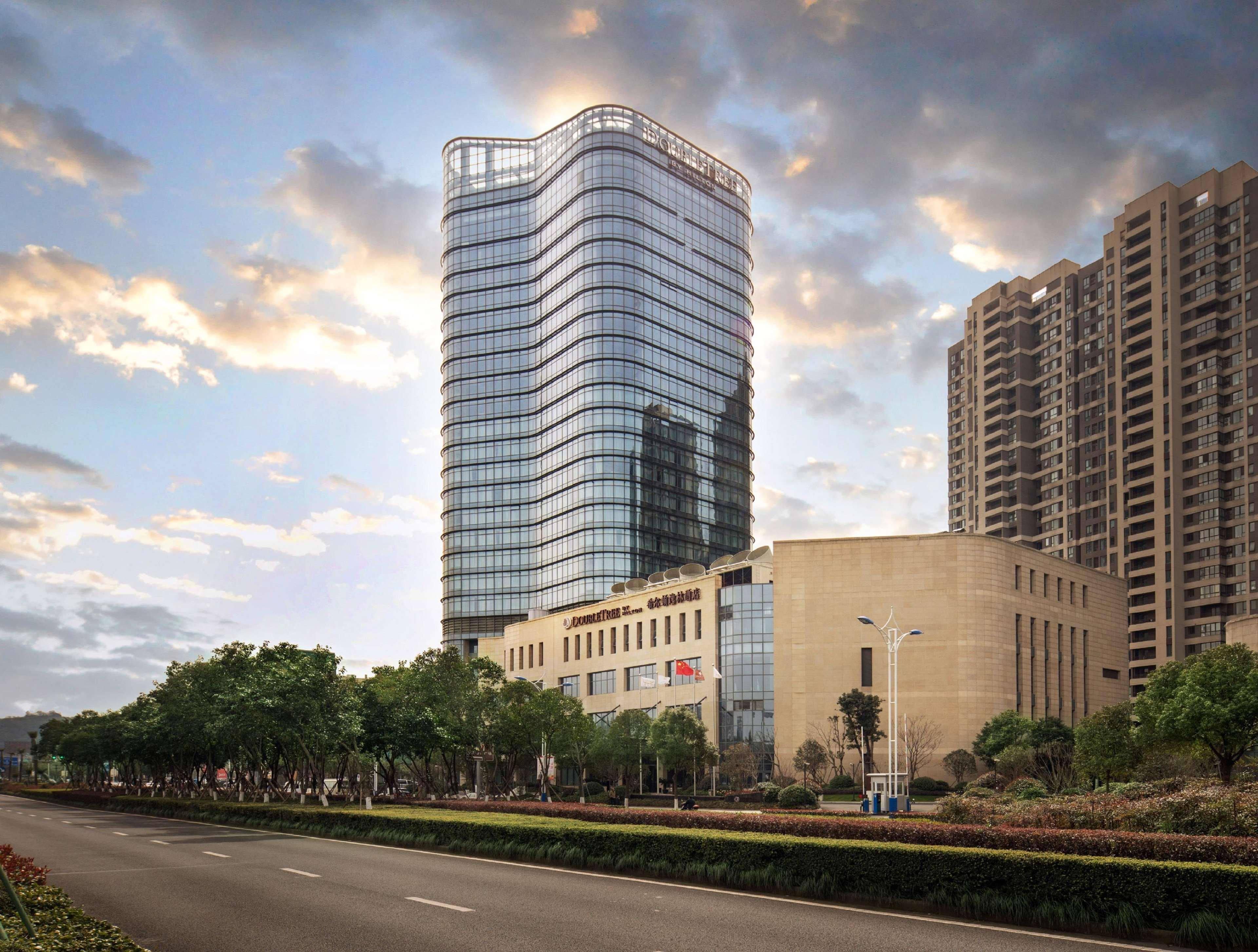 Doubletree By Hilton Ningbo Beilun Hotell Exteriör bild